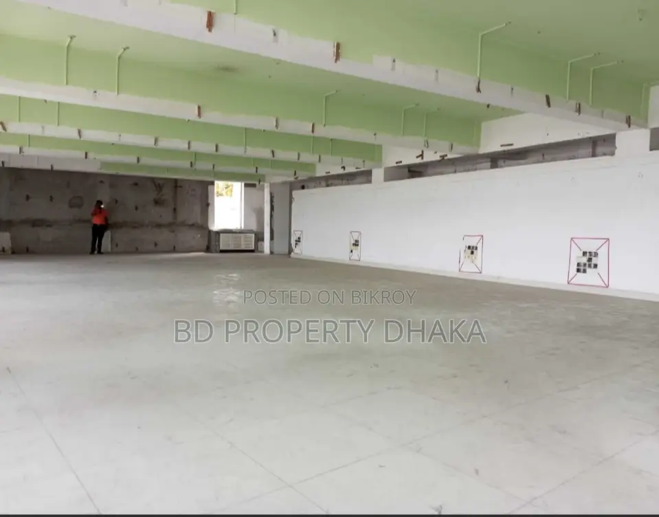 11500 Sqft Nice Open Commercial Space Rent in Gulshan Avenue in Gulshan