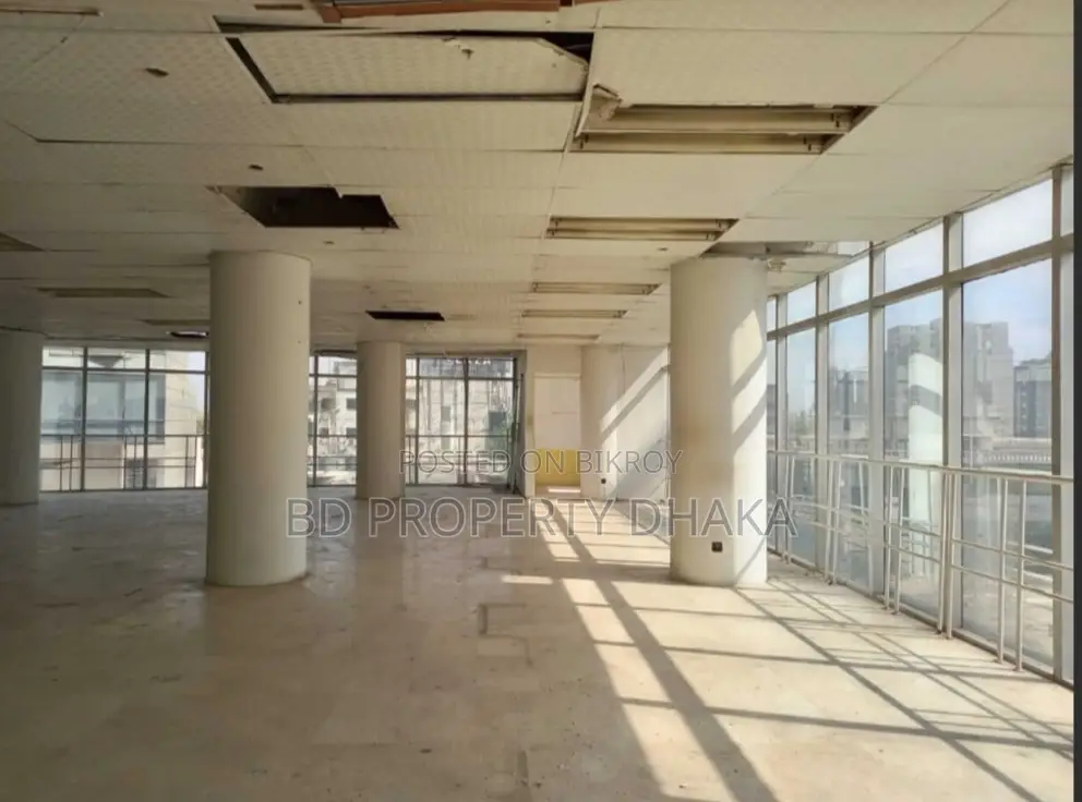 3360 Sqft Excellent Open Commercial Space Rent In Gulshan Avenue in Gulshan