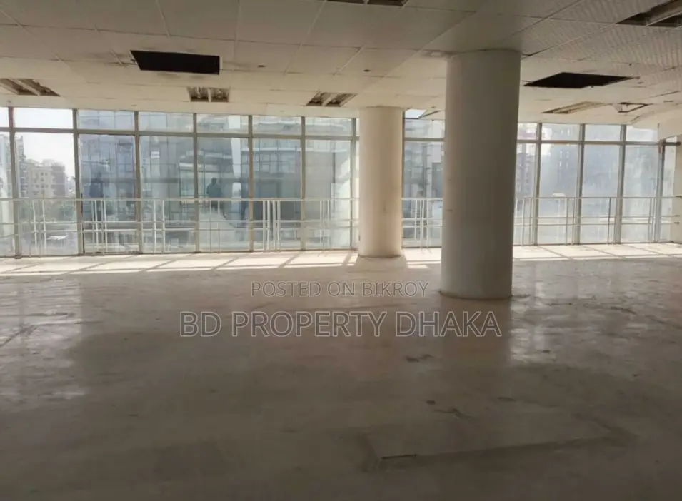 3360 Sqft Excellent Open Commercial Space Rent In Gulshan Avenue in Gulshan