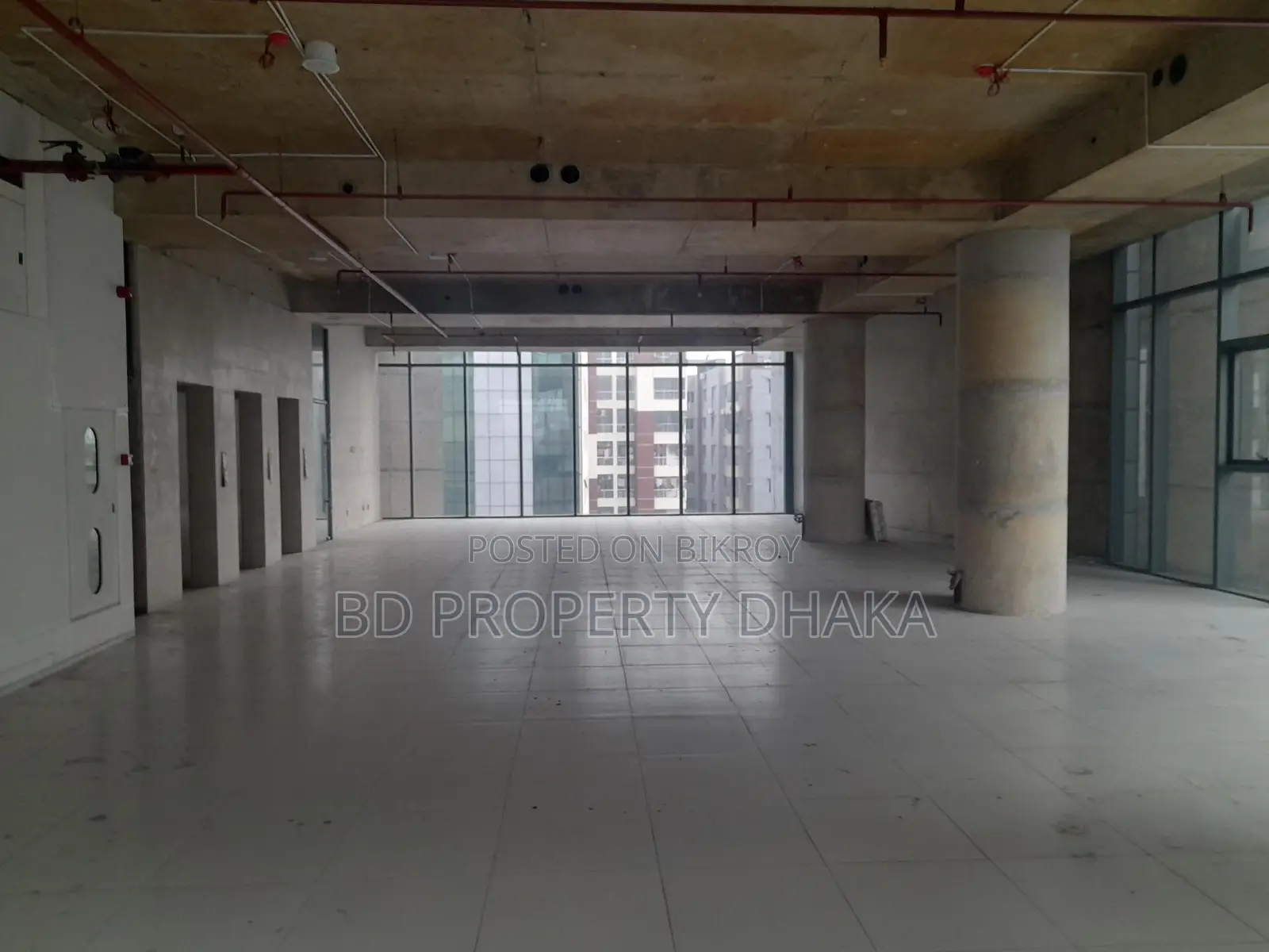 4400 Sqft Open Commercial Restaurant Parlour Rent In Banani in Banani
