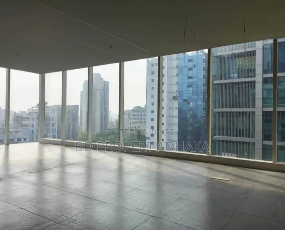 2000 Sqft Open Commercial Space Rent In Banani in Banani