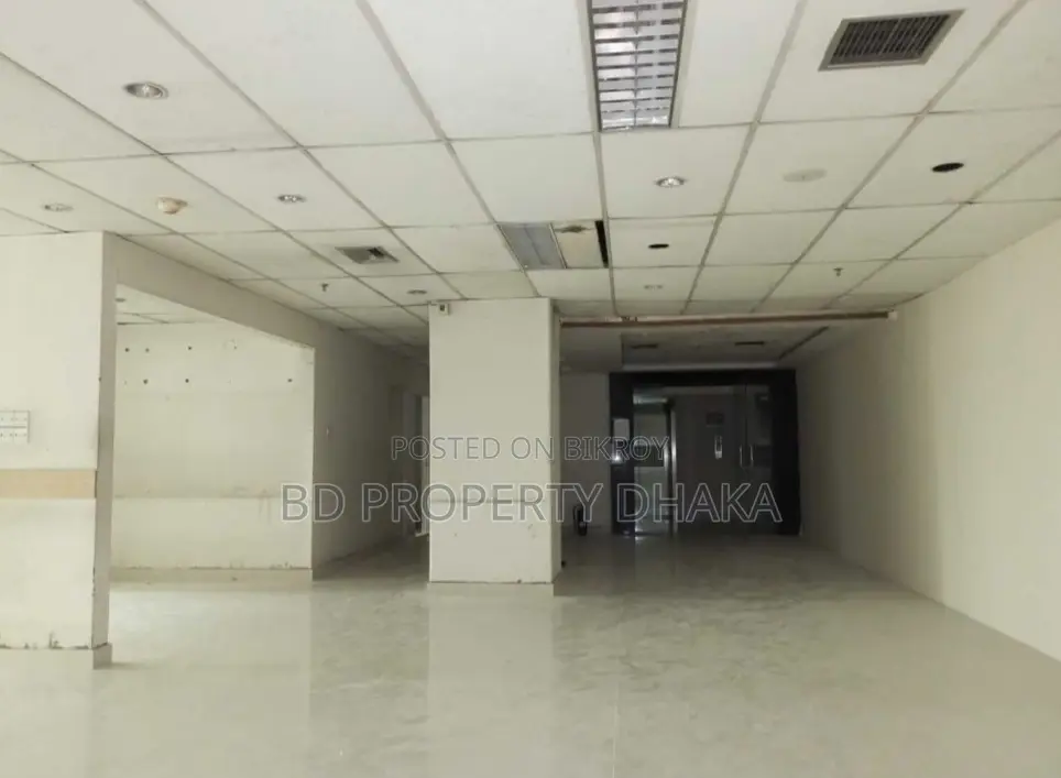 2750 Sqft Open Commercial Space Rent In Banani in Banani