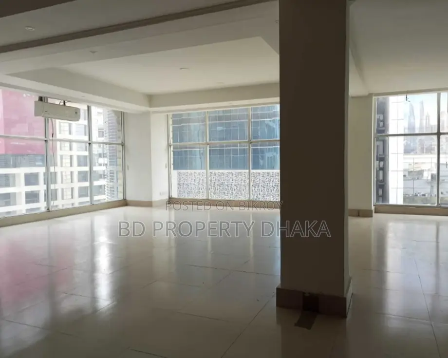 2750 Sqft Open Commercial Space Rent In Banani in Banani