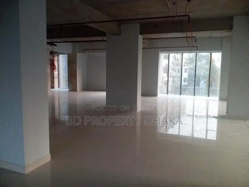 3320 Sqft Nice Open Commercial Space Rent in Banani in Banani