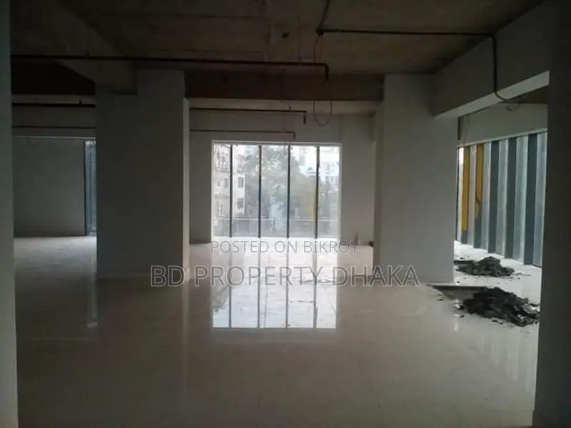 3320 Sqft Nice Open Commercial Space Rent in Banani in Banani