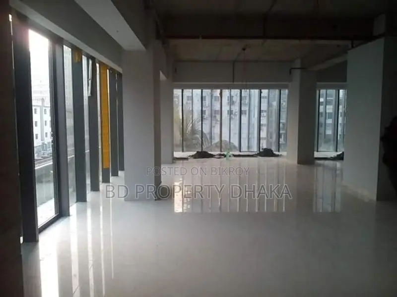 3320 Sqft Nice Open Commercial Space Rent in Banani in Banani