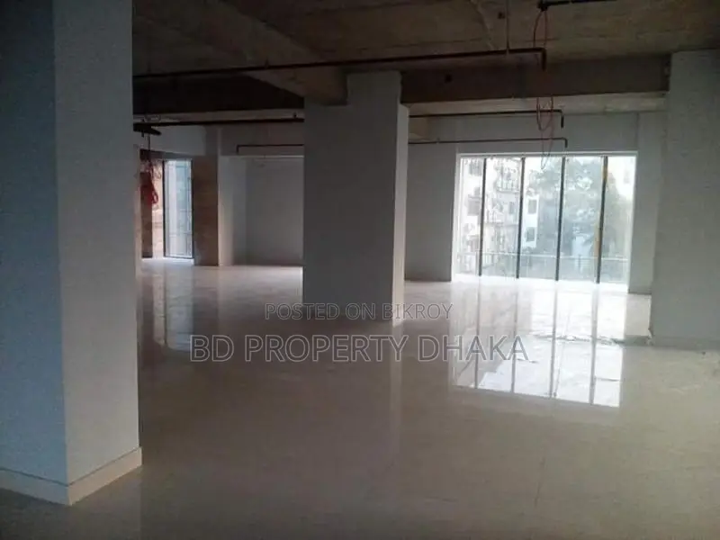 3320 Sqft Nice Open Commercial Space Rent in Banani in Banani