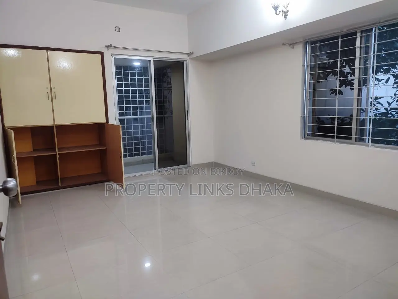 Unfurnished flat for Rent in Gulshan in Gulshan