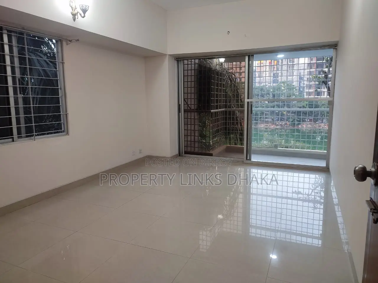 Unfurnished flat for Rent in Gulshan in Gulshan