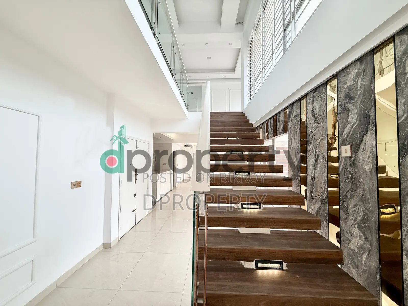 5bdrm Duplex in Basundhara for Rent in Basundhara