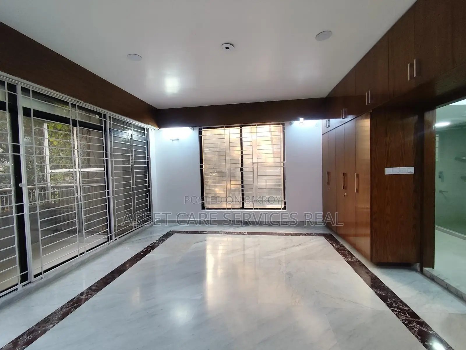 4Bed Beautiful Apartment Rent In Baridhara Diplomatic Zone in Baridhara