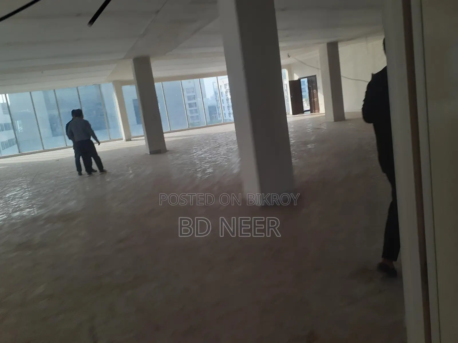 Showroom For 3000 SqFt Rent in Gulshan Avenue in Gulshan