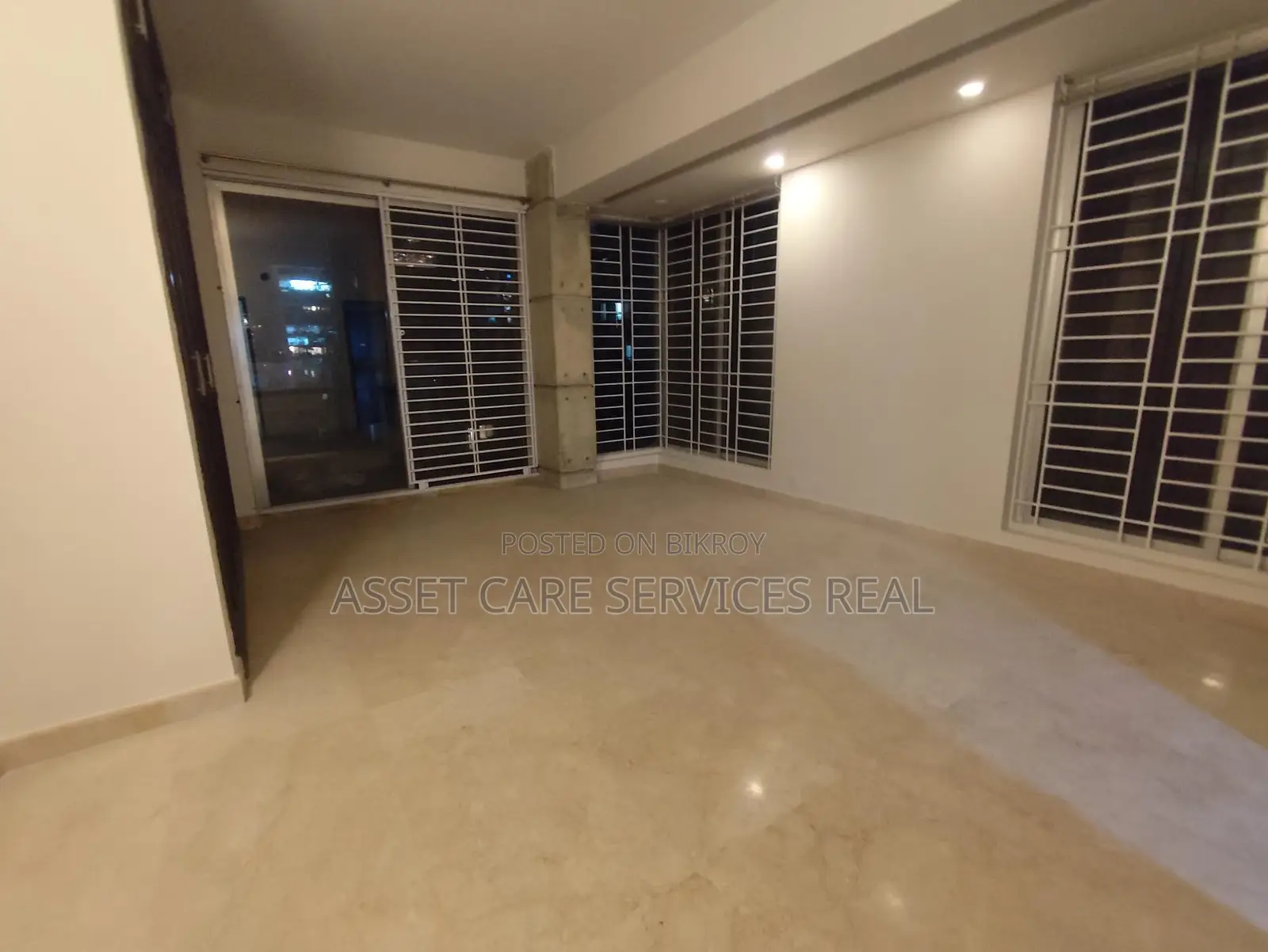 1900-Sqft Office Space Rent South Banani in Banani