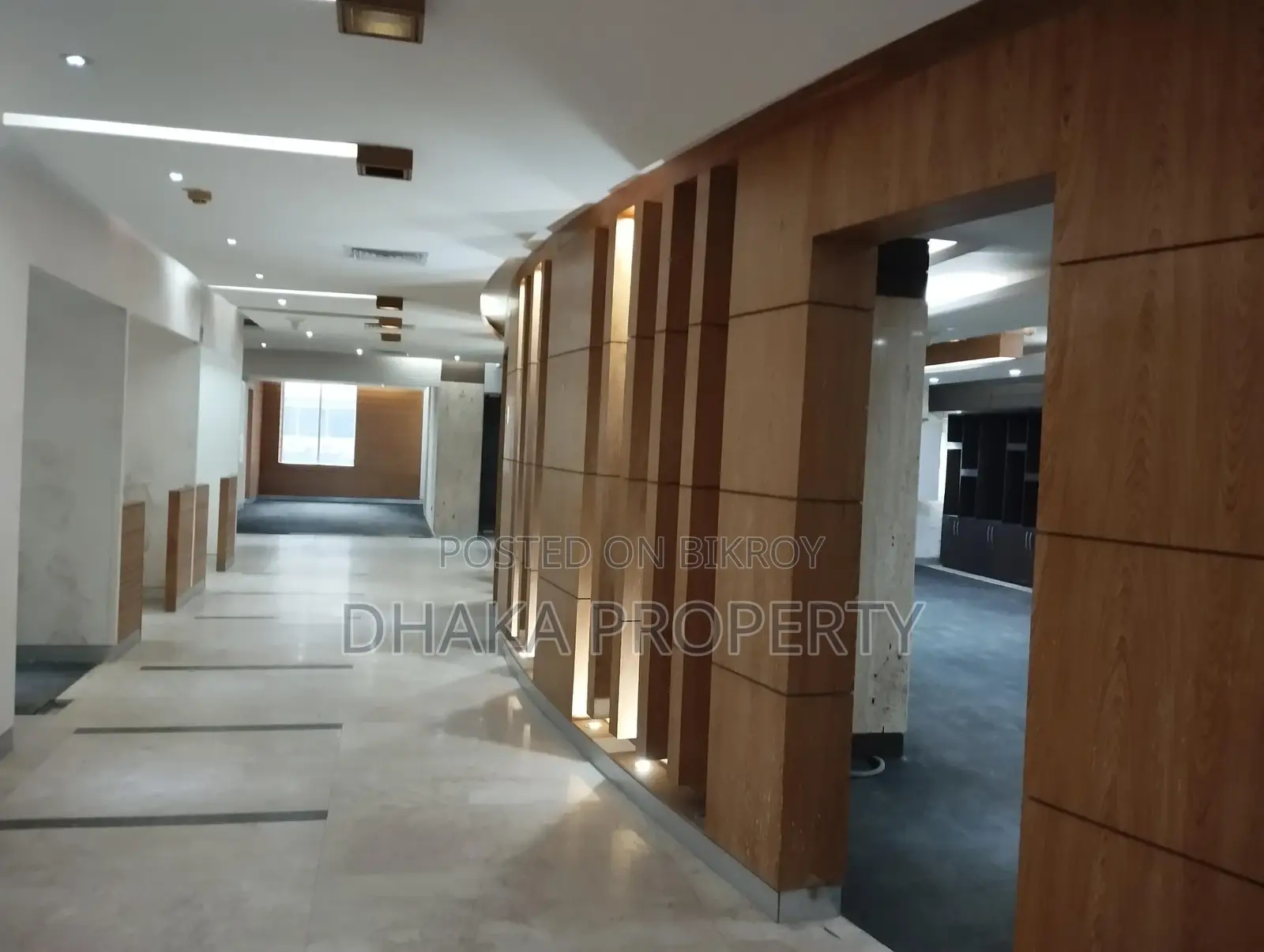 SEMI-FURNISHED COMMERCIAL OFFICE SPACE FOR RENT IN GULSHAN AVENUE in Gulshan