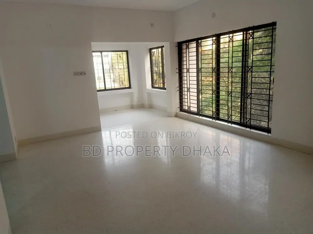 3500 Sqft Office Space with 2 Parking Spots for Rent in Gulshan in Gulshan