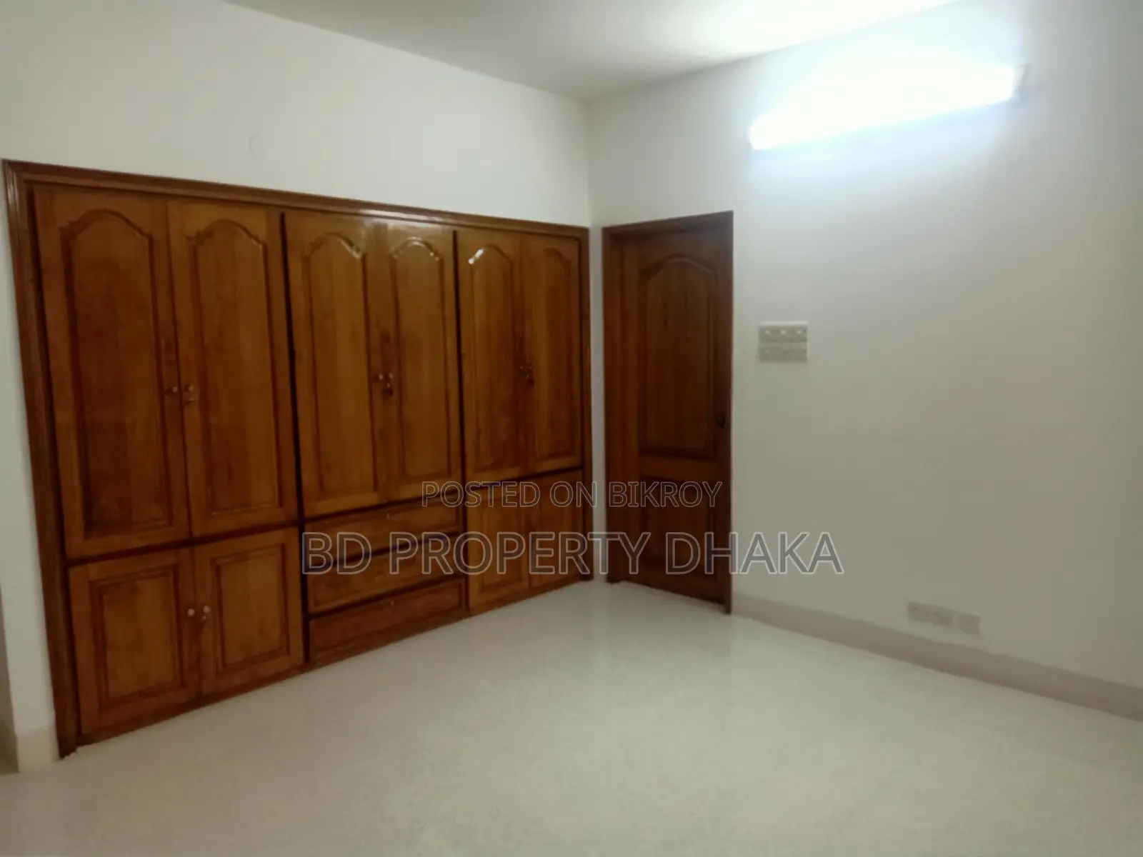 3500 Sqft Office Space with 2 Parking Spots for Rent in Gulshan in Gulshan