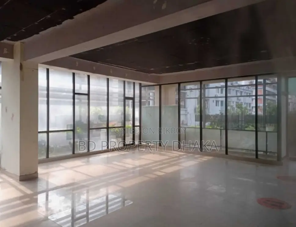 4000 Sqft Ground floor Shop/Showroom.Cafe .rent in Gulshan Avenue in Gulshan