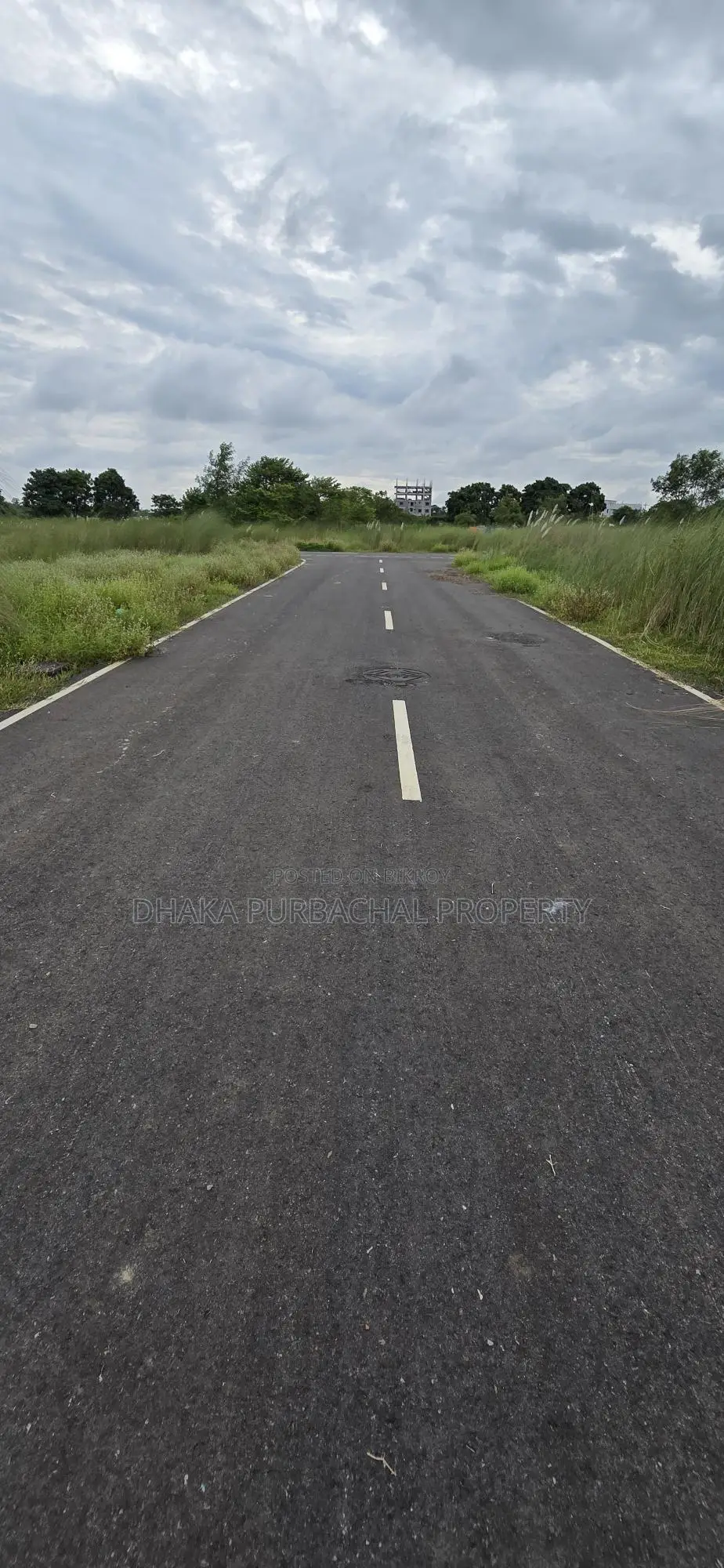 Purbachal Sector-17 South-facing 75ft Road 3 Katha Plot for Sale in Purbachal