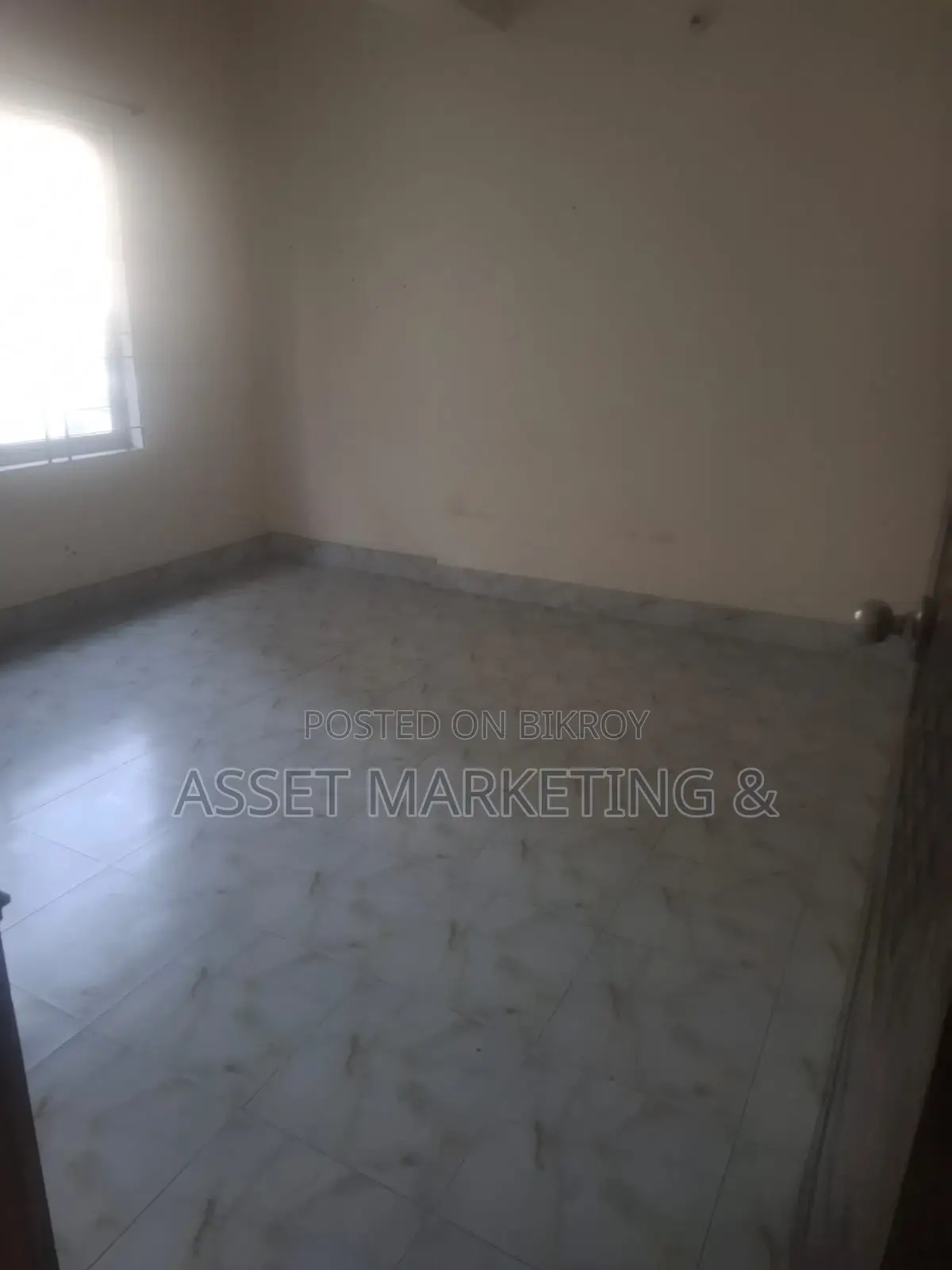 Used Apartment for Sale – West Dhanmondi 8/A, Dhaka in Dhanmondi