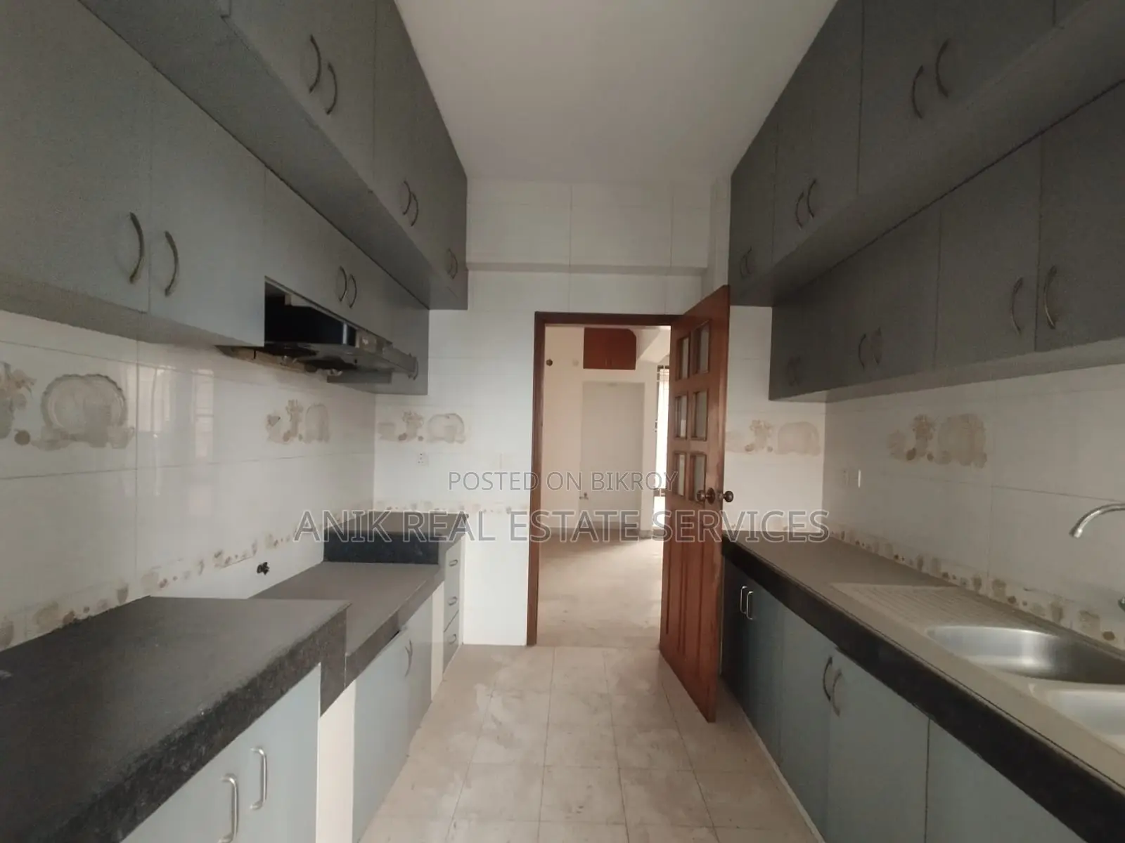 Good Quality 4 Bedroom Un Farnised Flat Rent At Gulshan in Gulshan