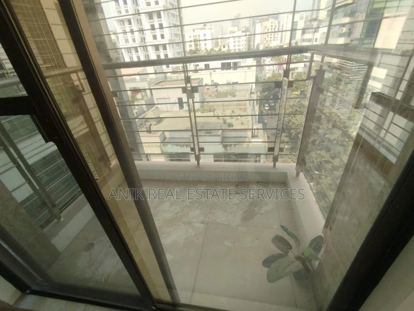 Good Quality 4 Bedroom Un Farnised Flat Rent At Gulshan in Gulshan