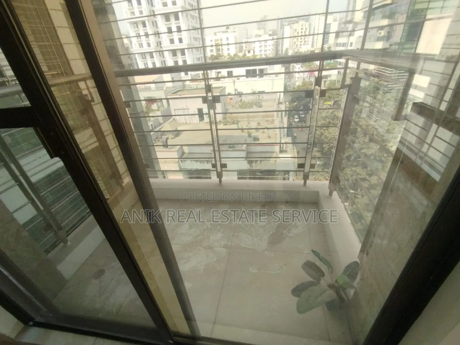 Good Quality 4 Bedroom Un Farnised Flat Rent At Gulshan in Gulshan