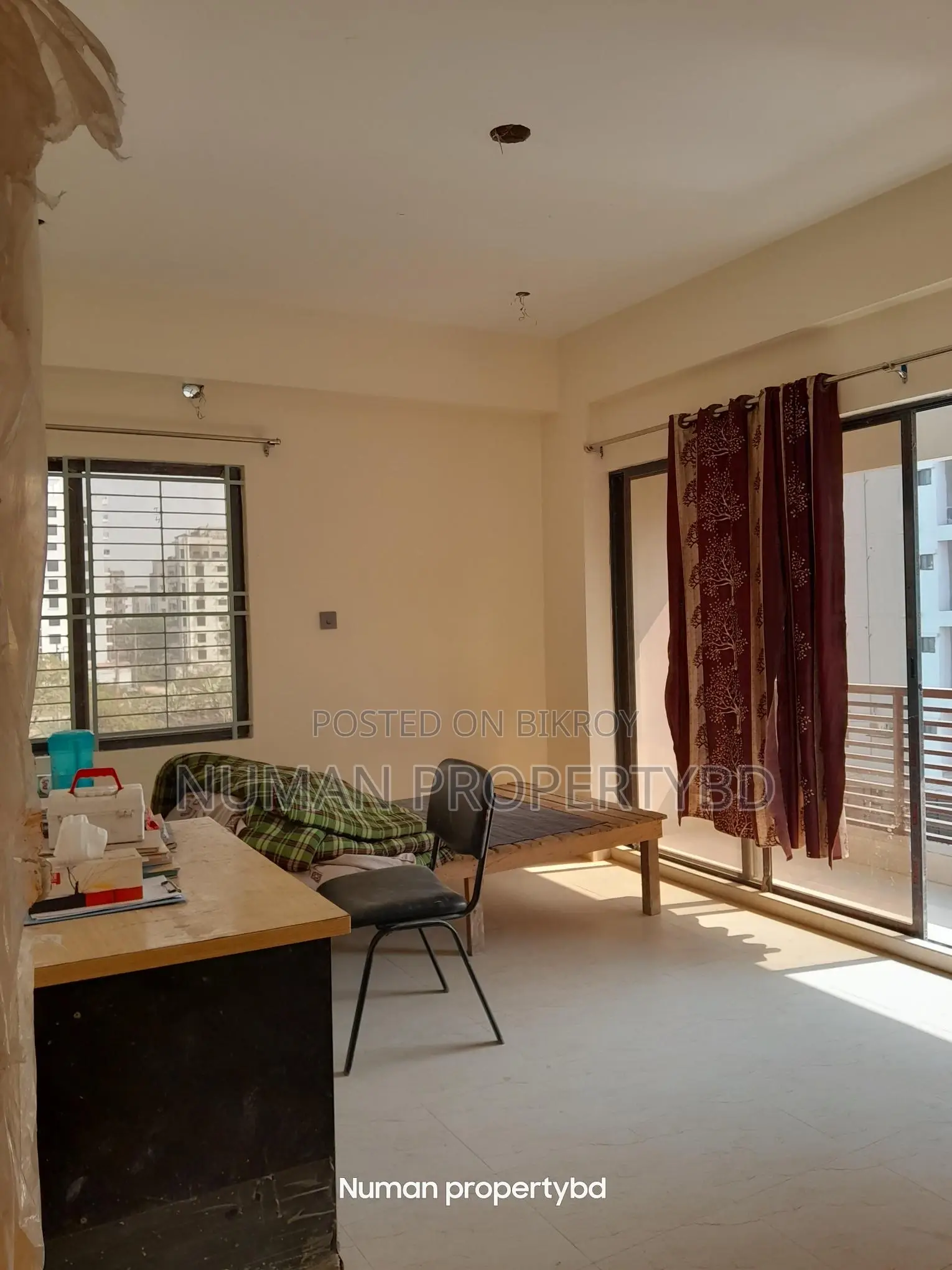 1400sq New Luxury Semi Furnished Flat Rent in Basundhara