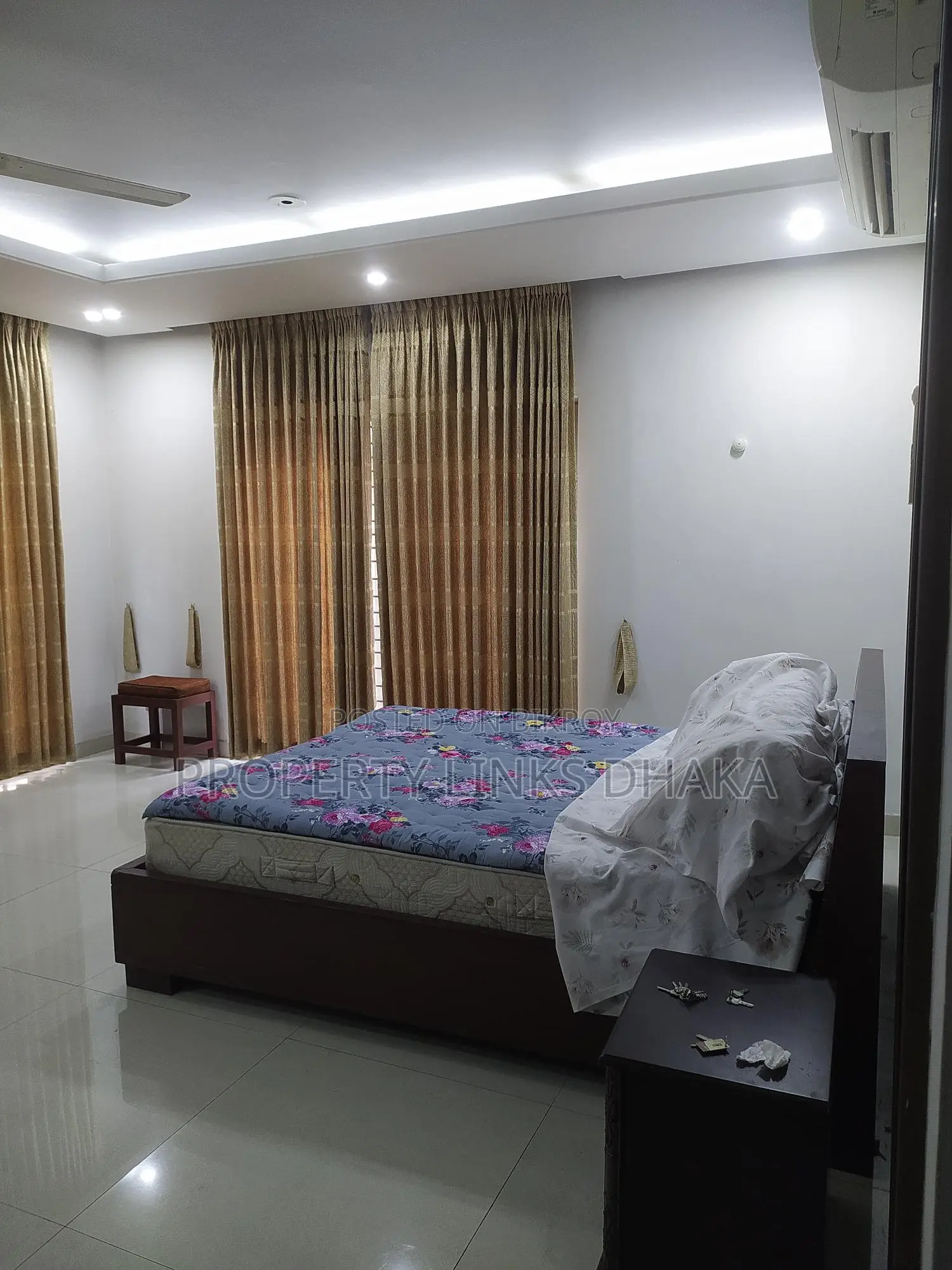 Luxurious Fully Furnished Apartment in Gulshan 2 in Gulshan