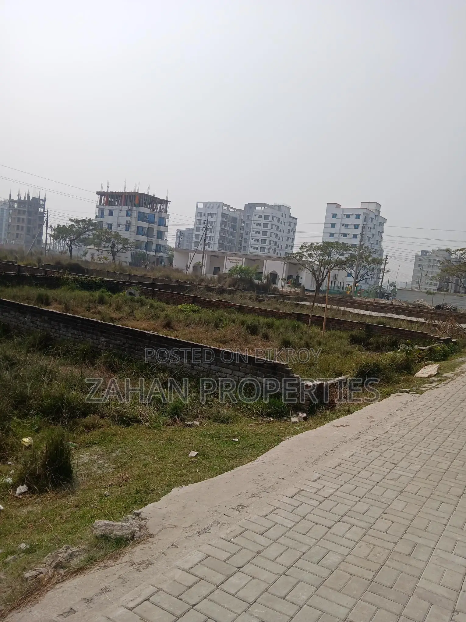 Corner Plot for Sale - P Block, 10 Katha in Basundhara