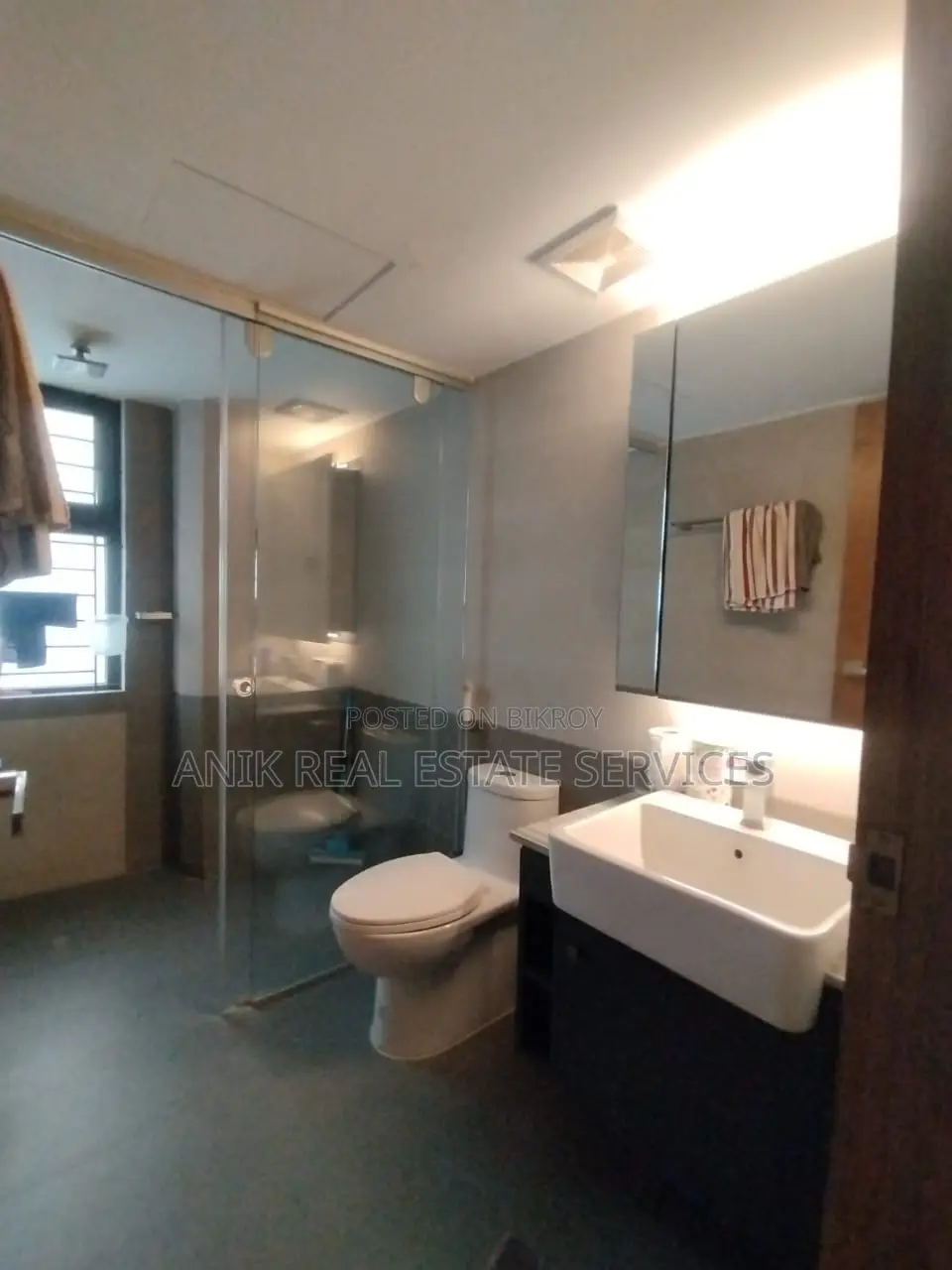 Luxurious 3 Bedroom Full Farnised Flat Rent At Baridhara in Baridhara