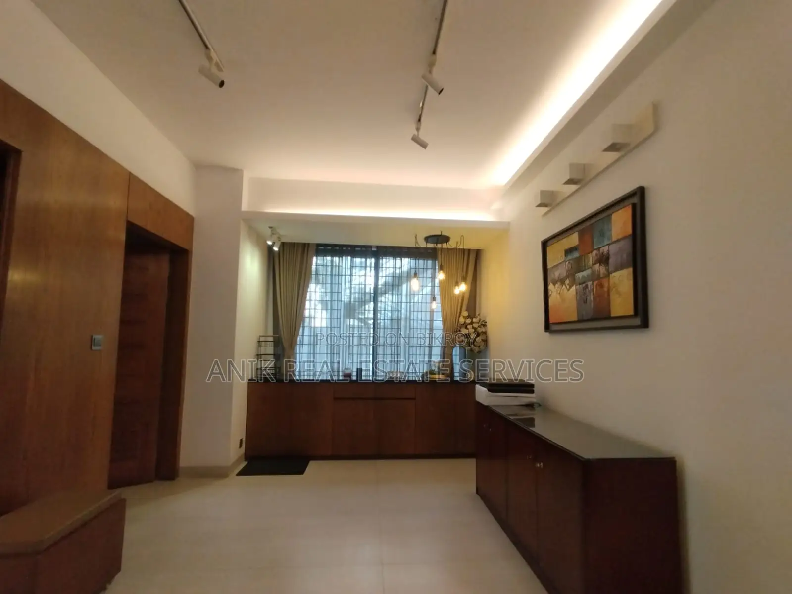 Luxurious 3 Bedroom Full Farnised Flat Rent At Baridhara in Baridhara