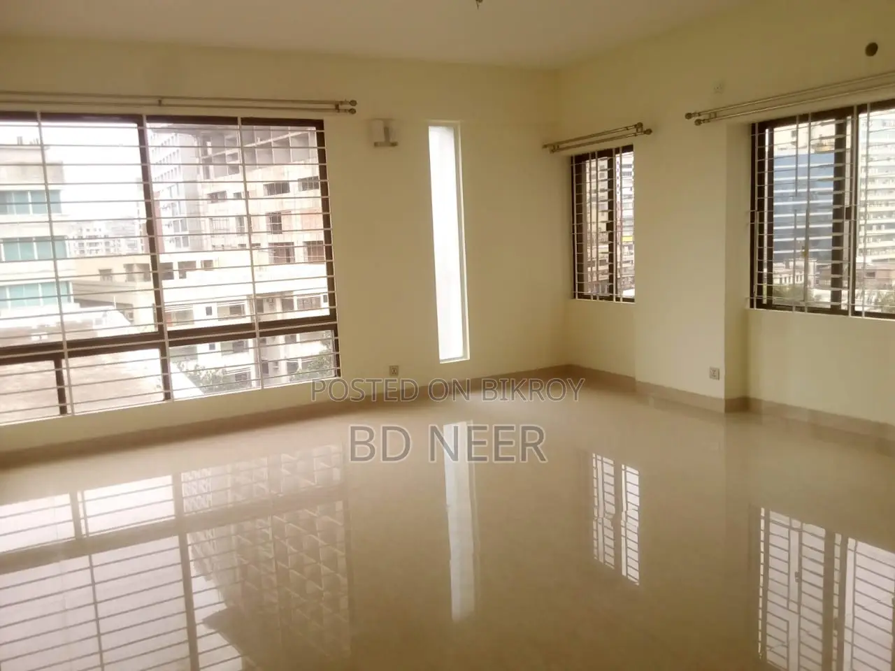 Resident Building Duplex Flat Rent in Gulshan-2 in Gulshan