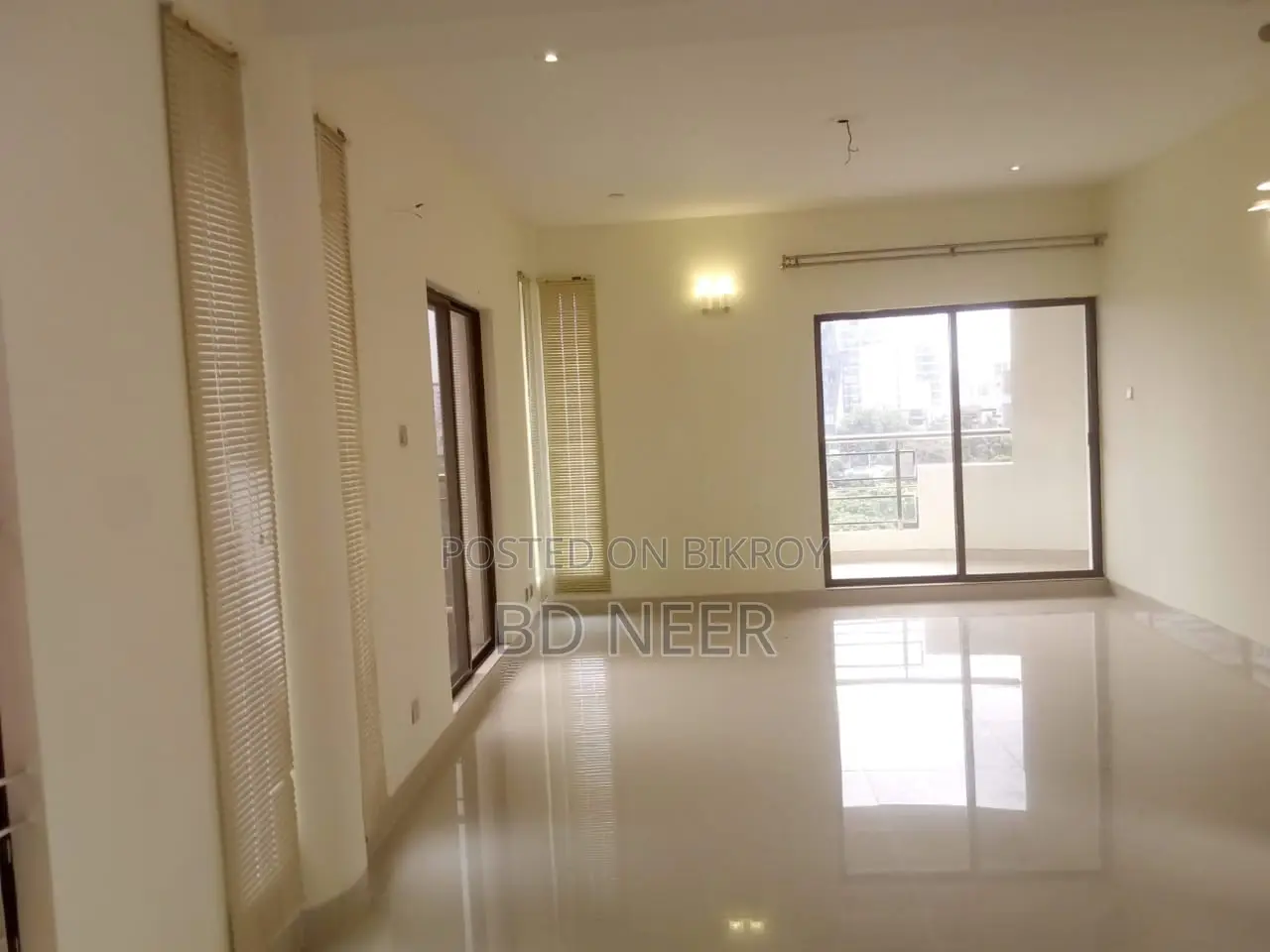 Resident Building Duplex Flat Rent in Gulshan-2 in Gulshan