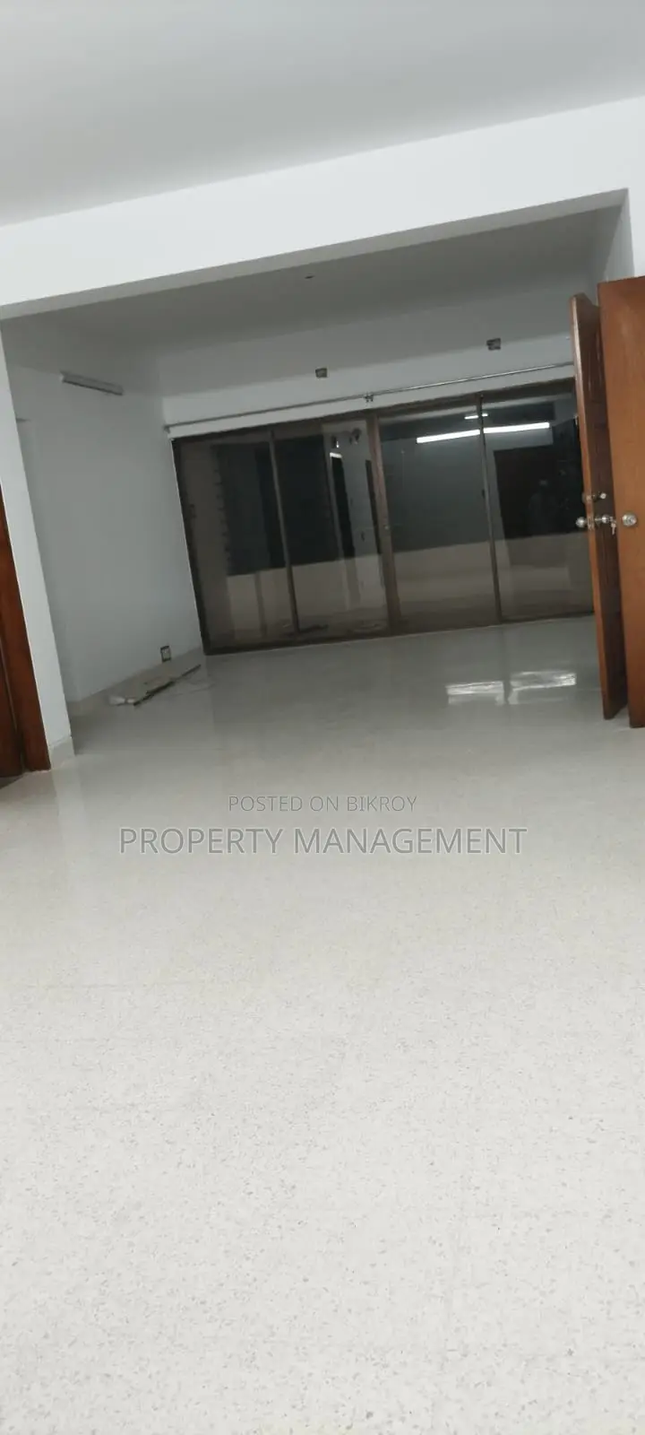 2400Sqft unfurnished Apartment Rent 3Bed 4Bath Banani Nice View in Banani