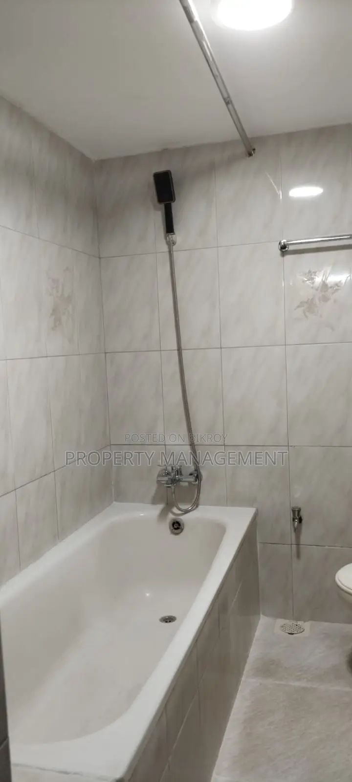 2400Sqft unfurnished Apartment Rent 3Bed 4Bath Banani Nice View in Banani
