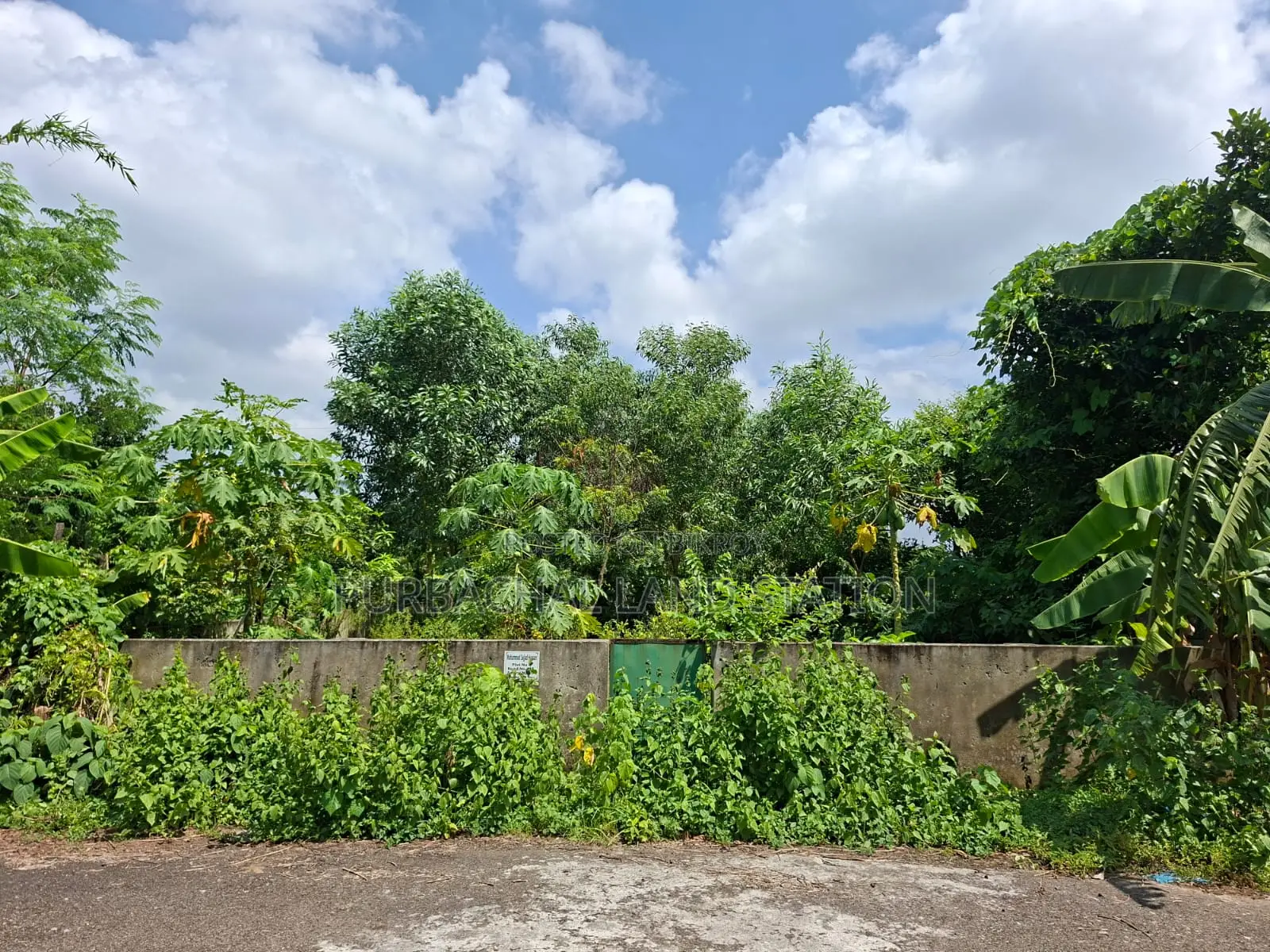 Sector 10, Lake View 3 Katha Plot for Urgent Sale, Purbachal. in Purbachal