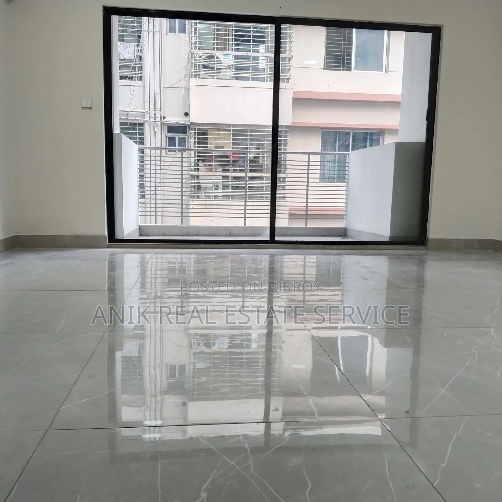 Modern Good Quality 2600 Sft Unfurnished Flat Rent At Gulshan 1 in Gulshan