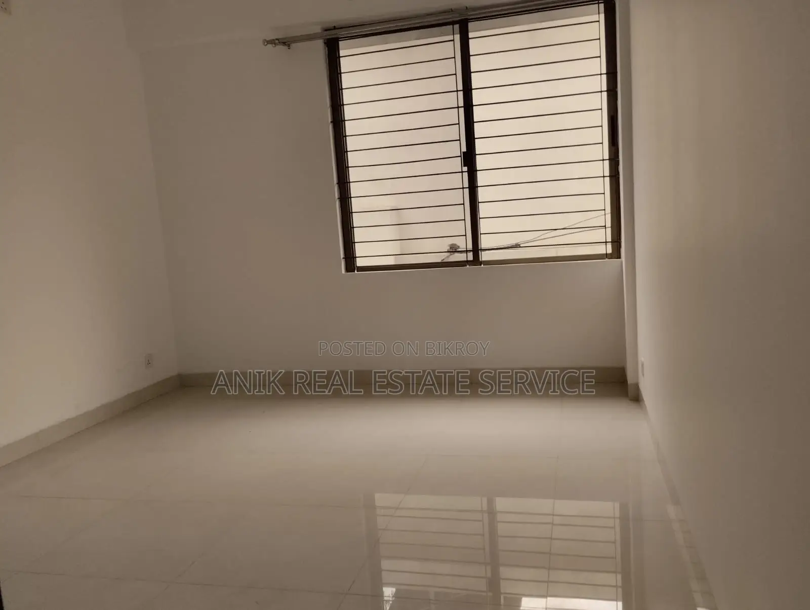 Good Quality 3 Bedroom Unfurnished Flat Rent At Banani in Banani