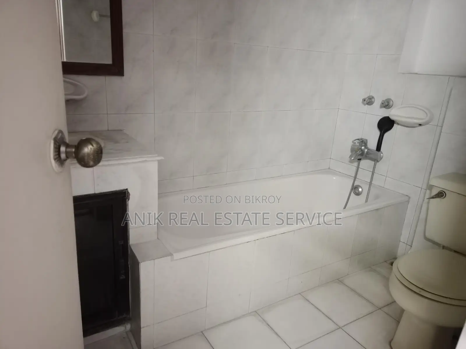 2200 Sft Semi Furnished Office Space Rent At Gulshan in Gulshan