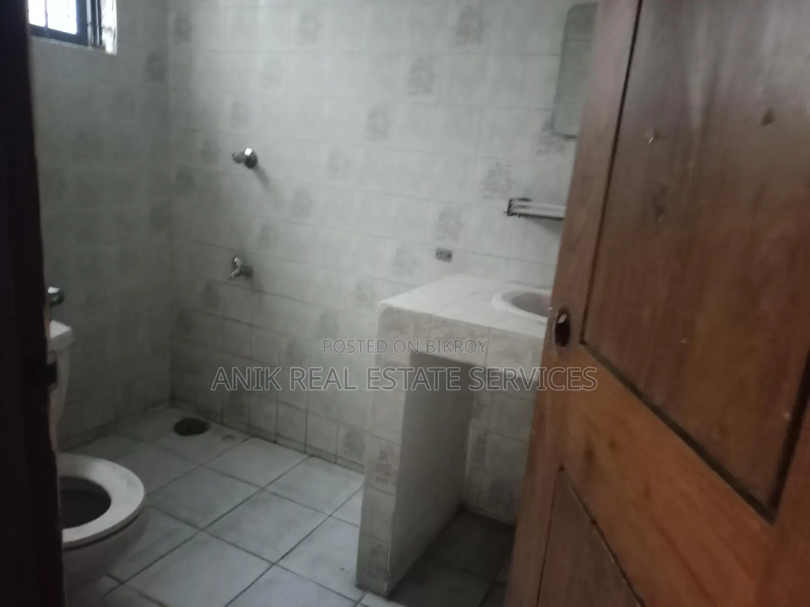 2300 Sft Office Space Rent At Gulshan 1 in Gulshan