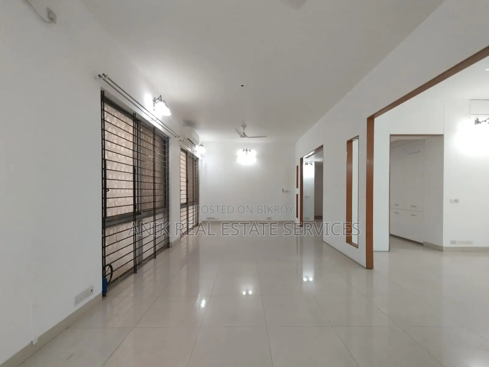 Good Quality Semi Furnished Flat Rent At Baridhara in Baridhara