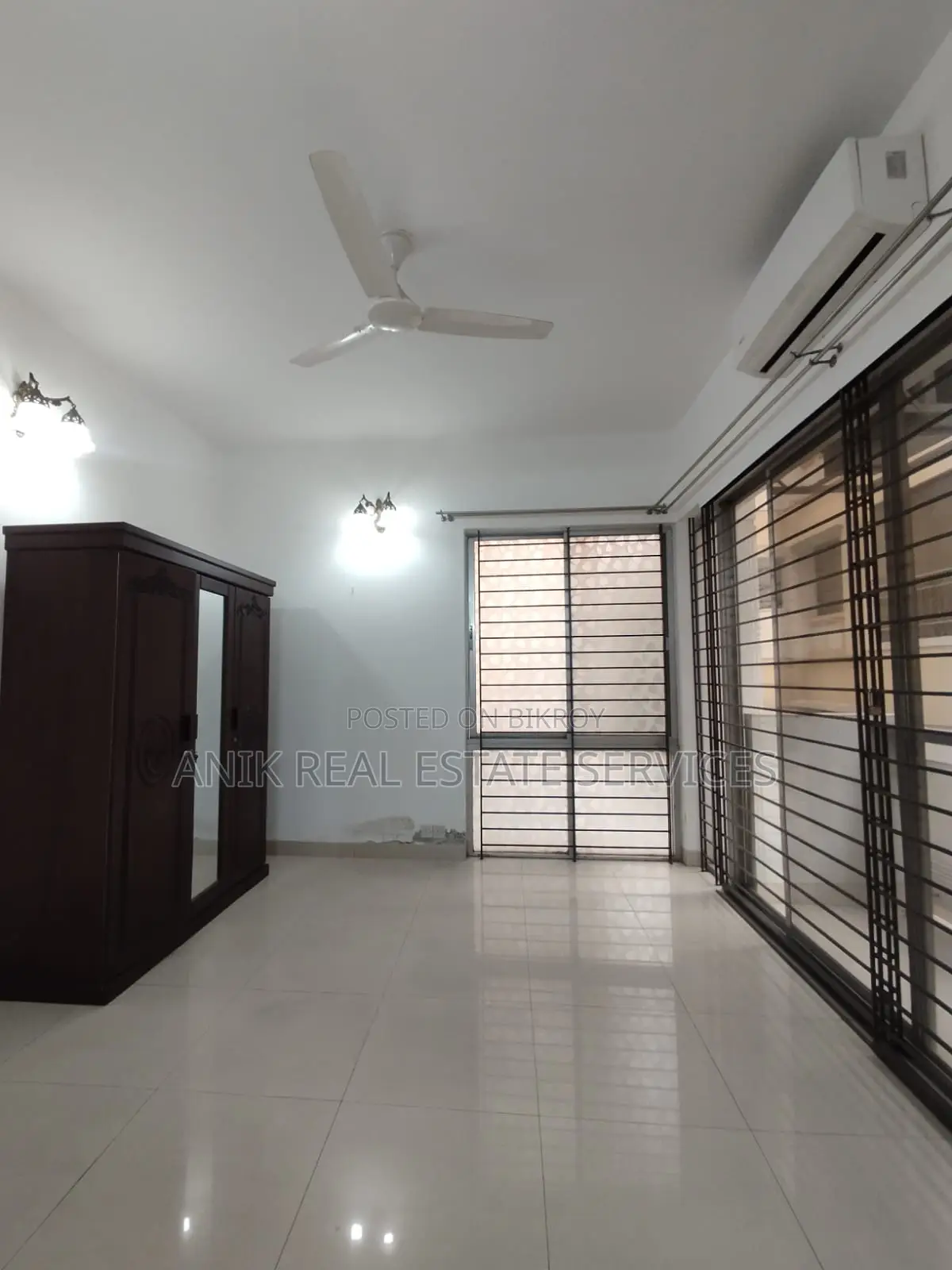 Good Quality Semi Furnished Flat Rent At Baridhara in Baridhara