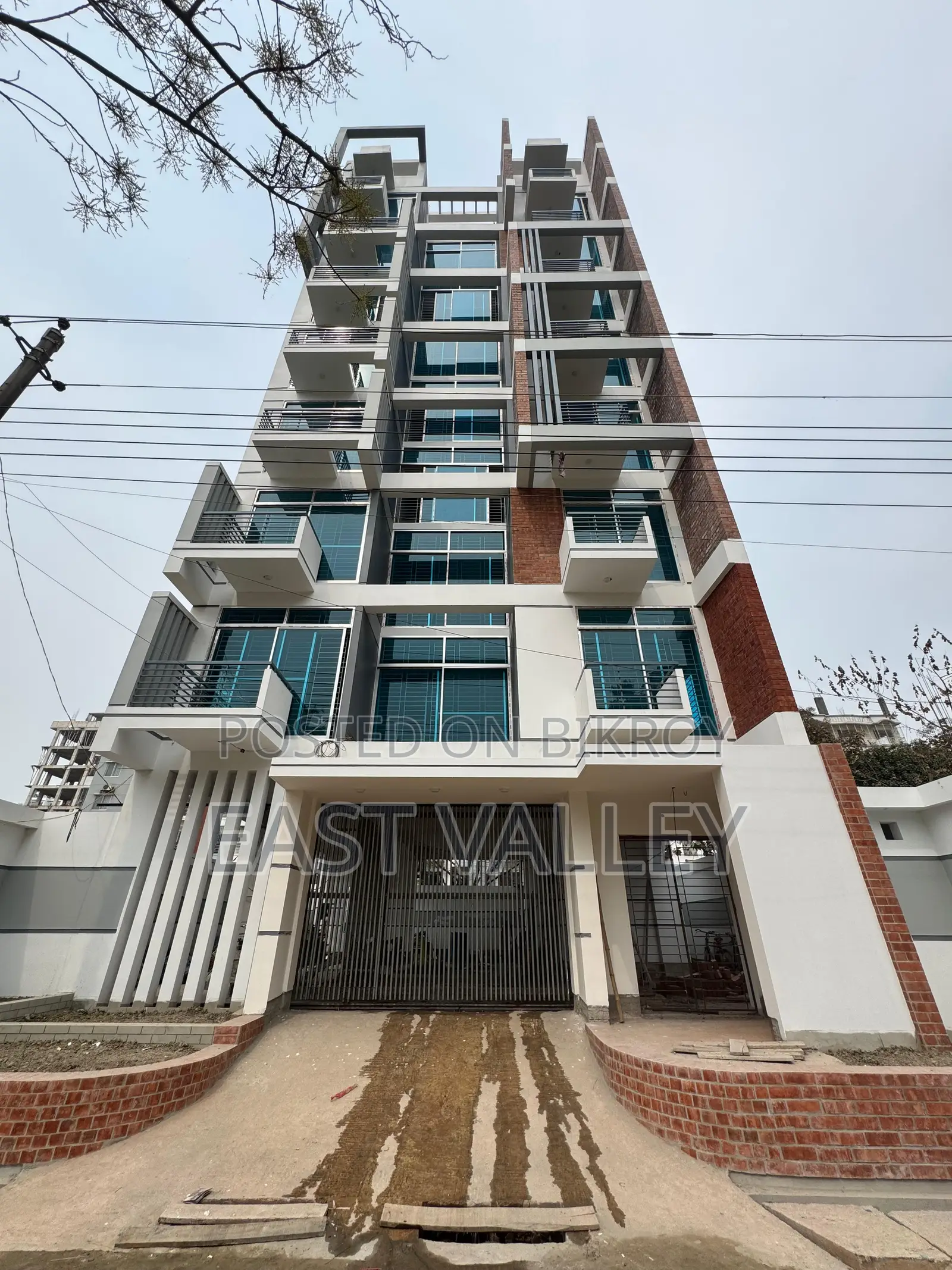 1500 sqft almost ready flat for sale in Bashundhara R/A in Basundhara