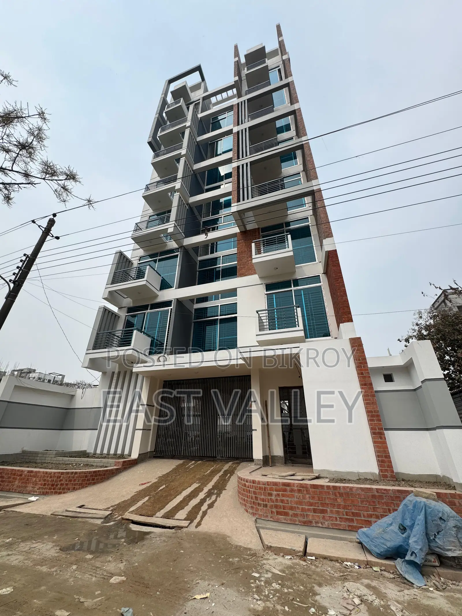 1500 sqft almost ready flat for sale in Bashundhara R/A in Basundhara