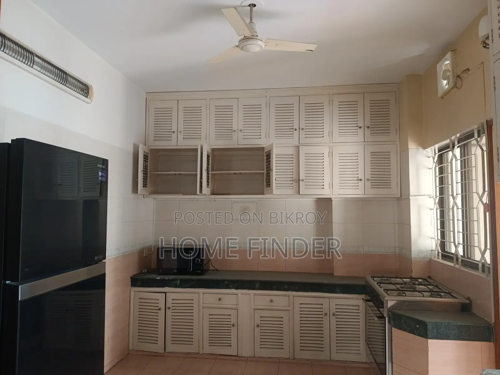 4 Bed 3200 Sqft Un-furnished Apartment For Rent In North Gulshan in Gulshan