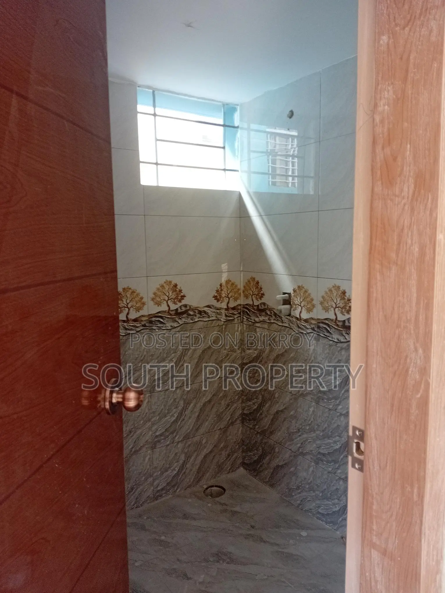 South facing ready 1800 sft flat sale at Aftabnagar C block. in Aftab Nagar