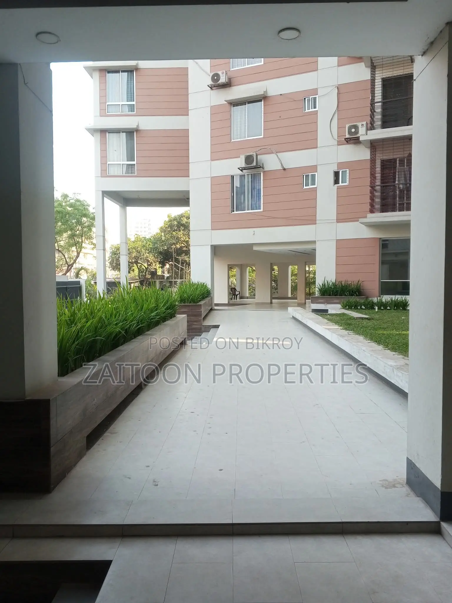 Let your child grow up in an ideal home in Mohammadpur