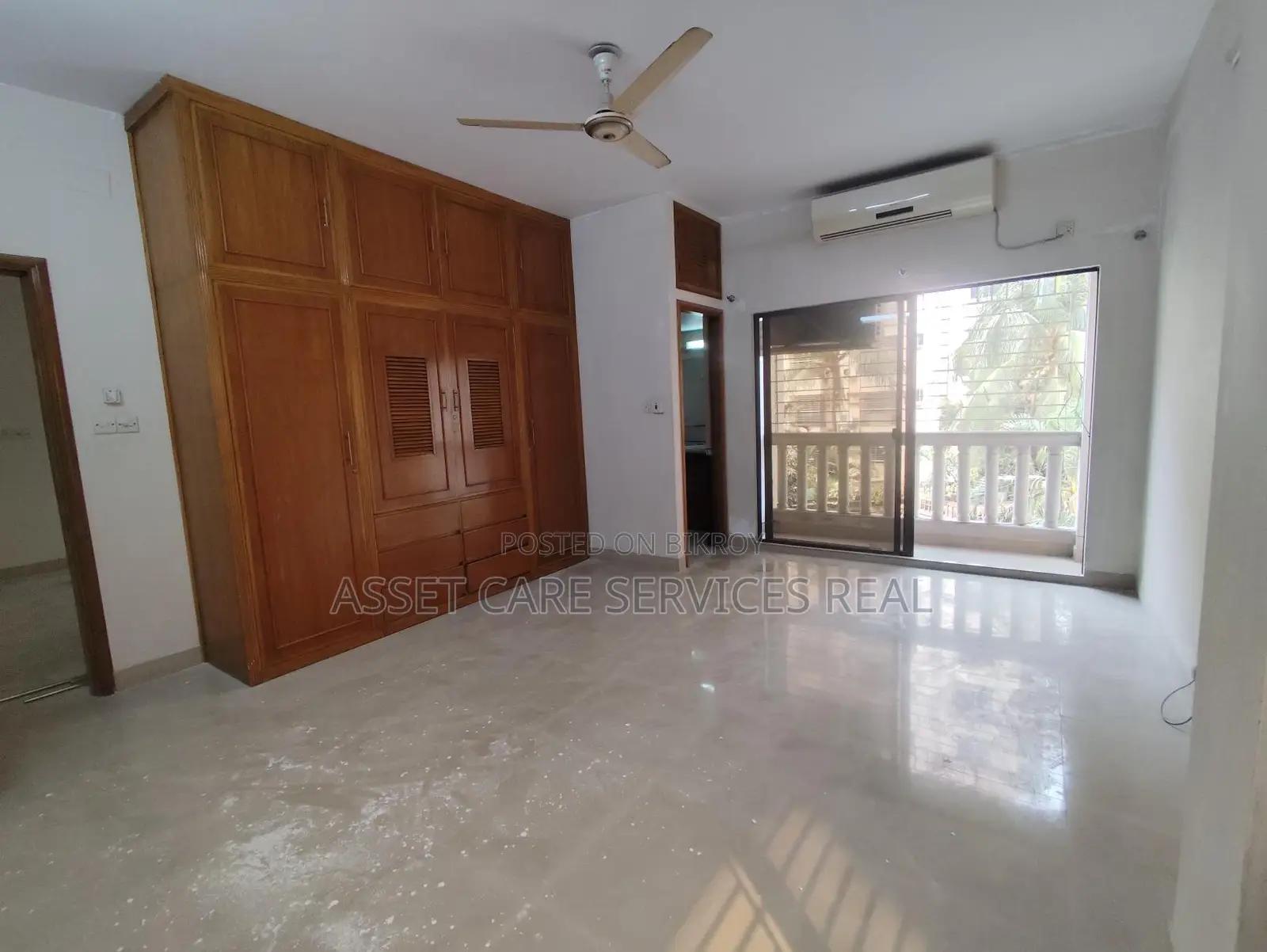 3200-Sqft 3Bed Semi-Furnished Apartment Rent In Gulshan-2 in Gulshan