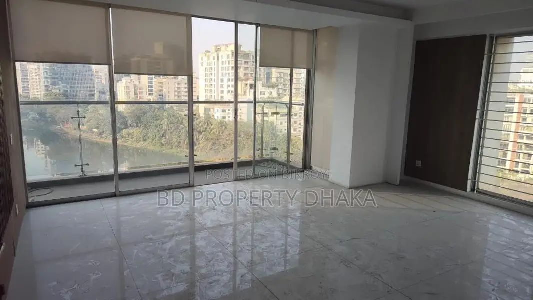 3000 Sqft Nice Open Commercial property rent in Banani in Banani