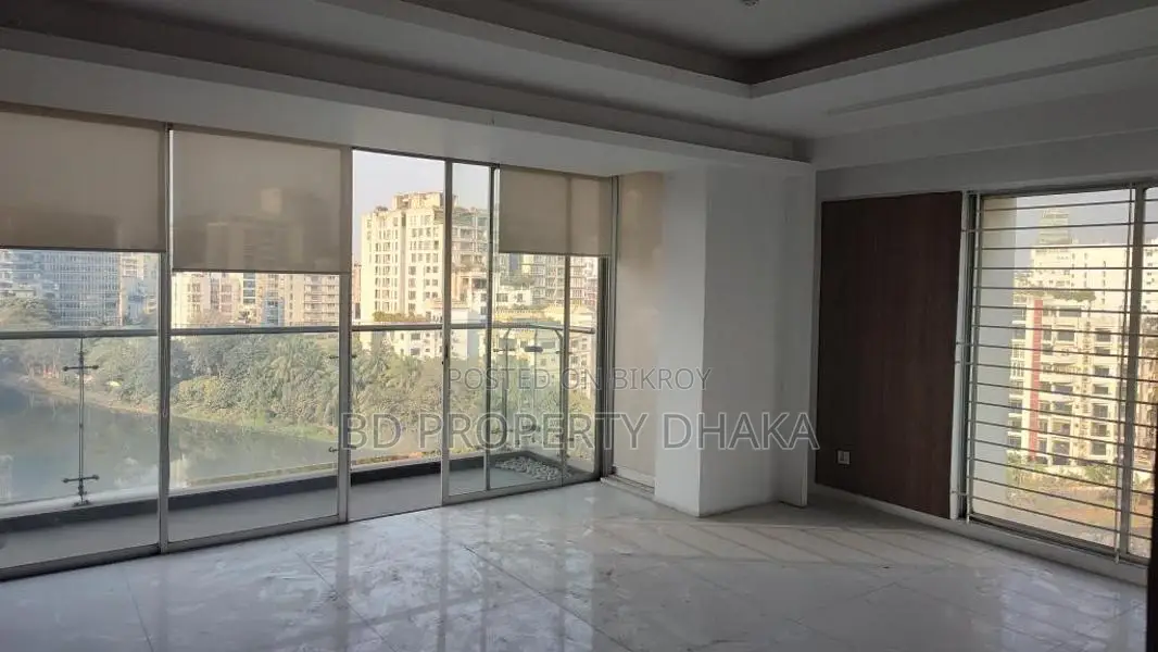3000 Sqft Nice Open Commercial property rent in Banani in Banani